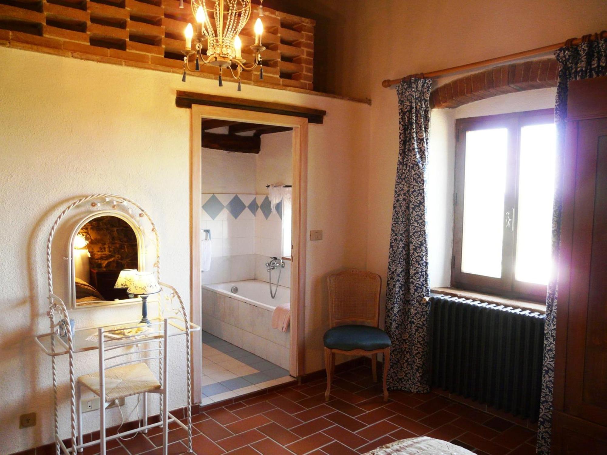 Podere Patrignone Guest House Castellina in Chianti Room photo