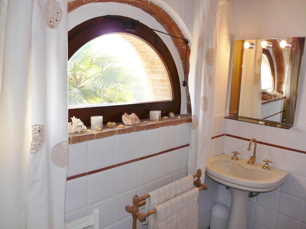 Podere Patrignone Guest House Castellina in Chianti Room photo